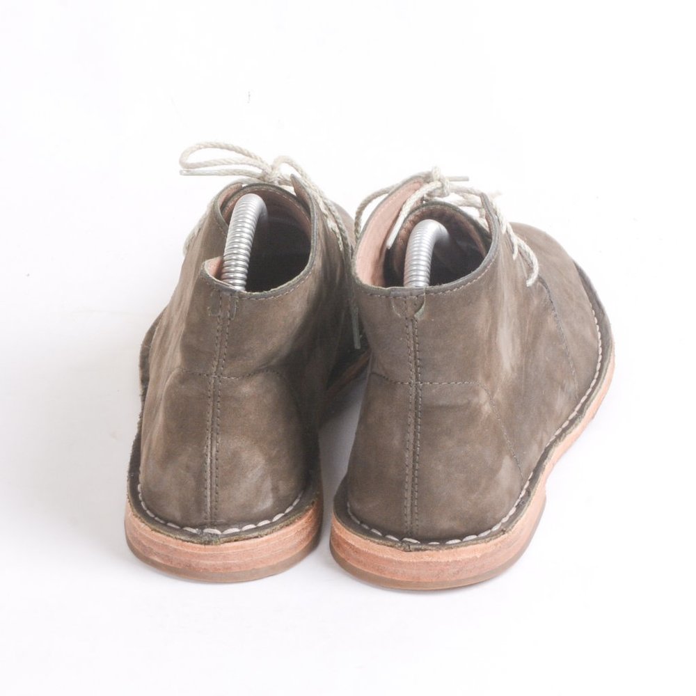 COLE HAAN Brown all-leather chukka boot in EUC! - Picture 7 of 7